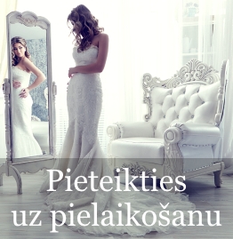 Pieraksts uz kleitas pielaikošanu